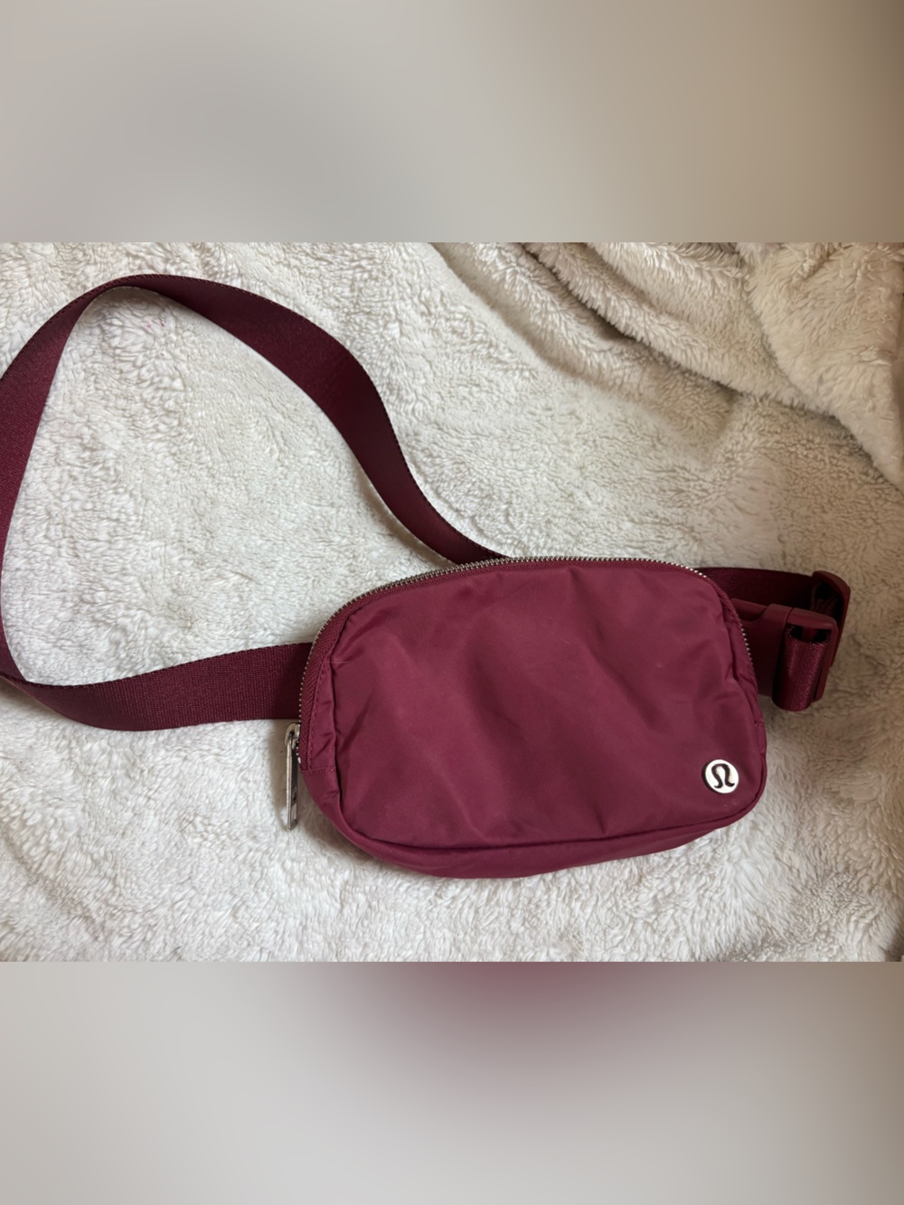 Lululemon Everywhere Belt Bag